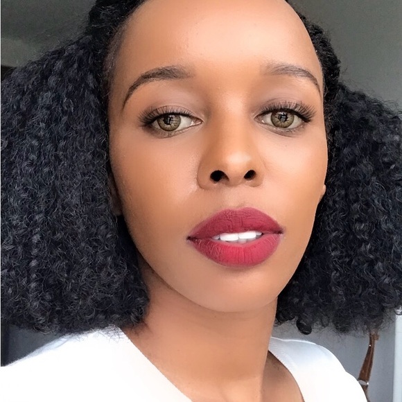 Meet your Posher, Joyce - Picture 1 of 1